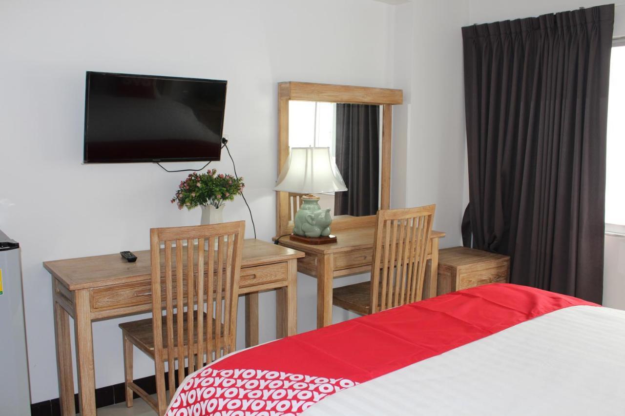 Oyo 75409 Premium The Family Hotel Chiang Mai Zewnętrze zdjęcie